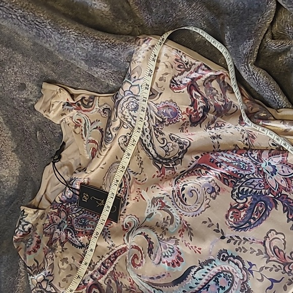 WAS  $30  DG2 by DIANE GILMAN Pastel Sleeveless Top - Picture 8 of 16